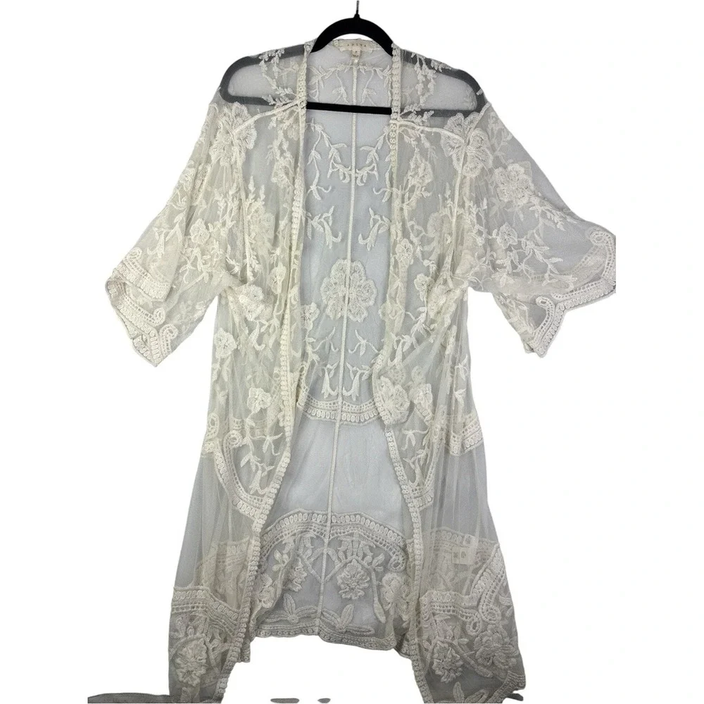 Adiva Cream Sheer Floral Lace Kimono‎ Robe